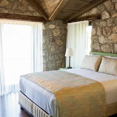 Yaba Villa *