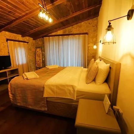 Yaba Villa