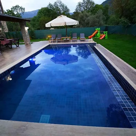 Yaba Villa